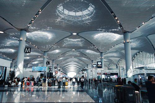 فرودگاه استانبول (IST)